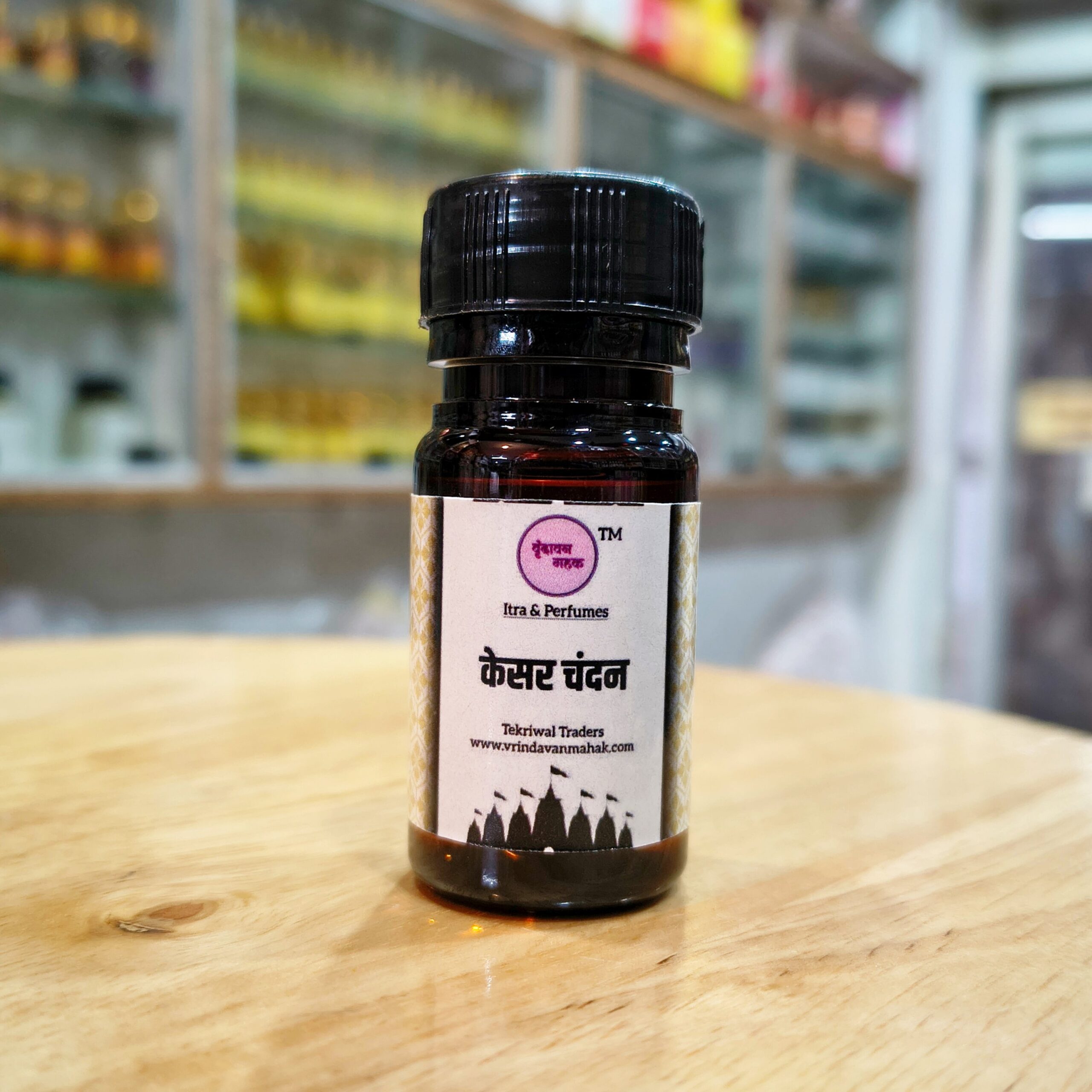 1002492732-scaled-1.jpg Vrindavan Mahak Kesar Chandan Diffuser Oil – Sacred Blend of Saffron & Sandalwood for Divinity - Image 1