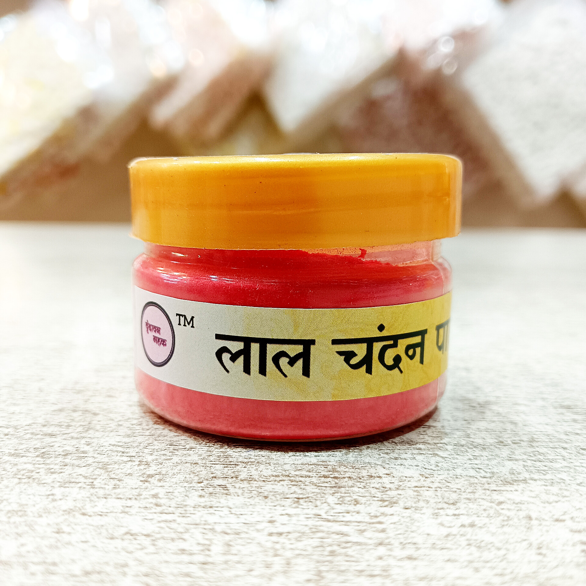 lal-chandan.jpg Red Chandan Tilak Powder for Pooja – Enhances devotion, fragrance fills rituals with divinity - Image 1