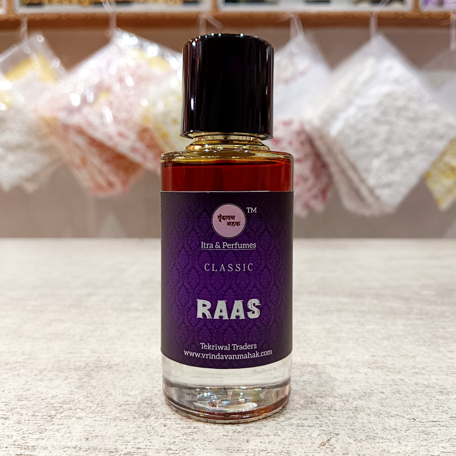 raas-1.jpg Raas Perfume by Vrindavan Mahak | Bold Musk and Saffron Scent Echoing Divine Celebration and Passion - Image 1